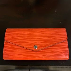 Louis Vuitton Epi Leather Sarah Wallet (Piment)